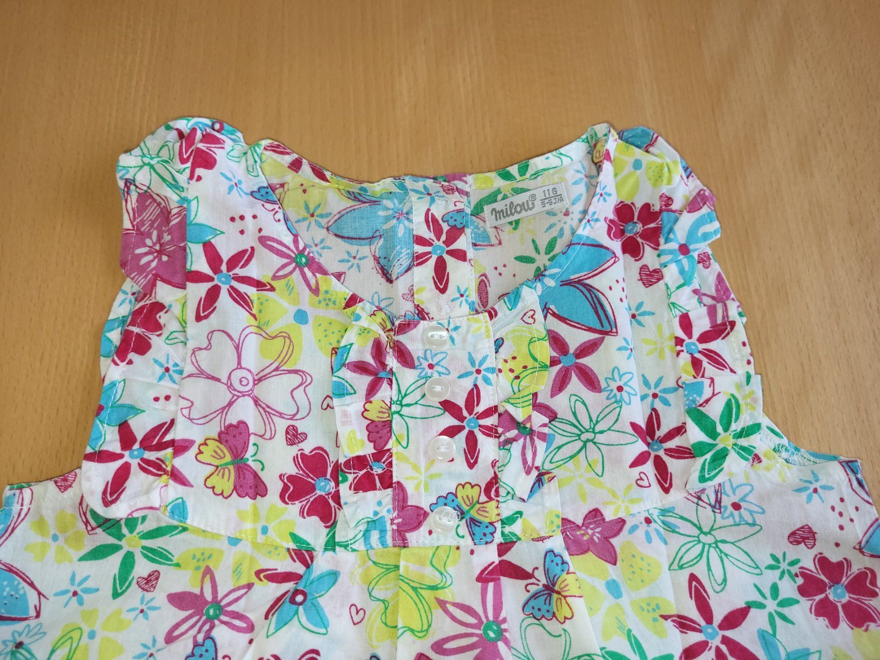 Camicette, T-shirt & Top: Tunika Gr. 116 – Usato da Dürrenäsch venduto da DanaW01 1