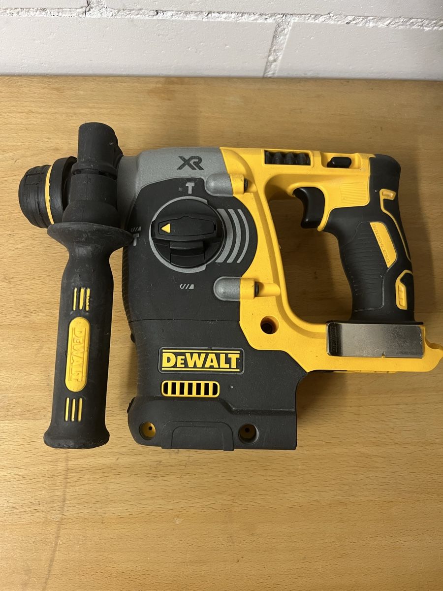 Dewalt Trapani: Dewalt DCH273 Bohrhammer 18V – Usato da Holziken venduto da 181281 4