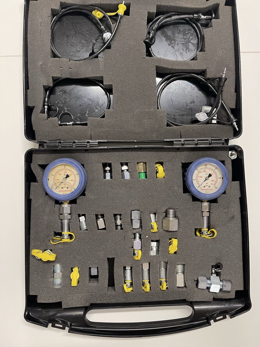 Misurare: Hydraulik-Prüfkoffer / Hydraulik-Messkoffer – Usato da Zürich venduto da Syossmen