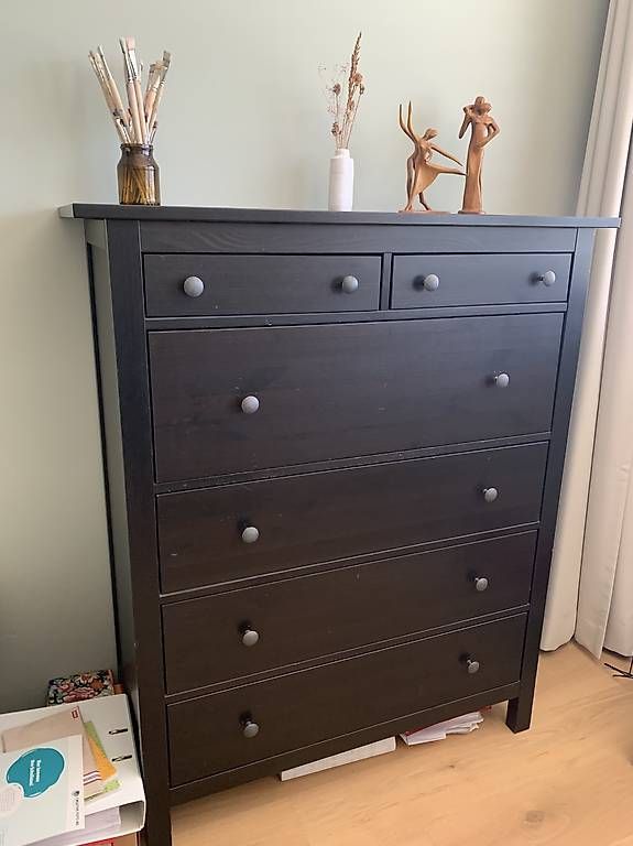 Ikea Commodes: Hemnes Kommode – D'occasion à Allschwil par alicegoessouth