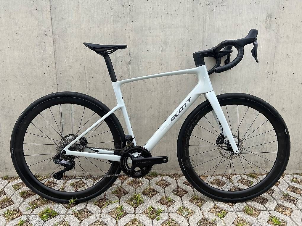 Scott Vélos: Scott Addict 20 – D'occasion à S. Antonino par ton_vg2s