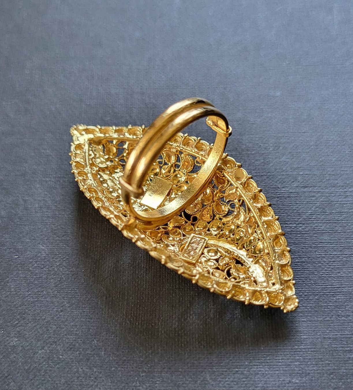 Anelli: 18 Karat 750 Massiv Gold Ring – Usato da Wald ZH venduto da Aniade 9