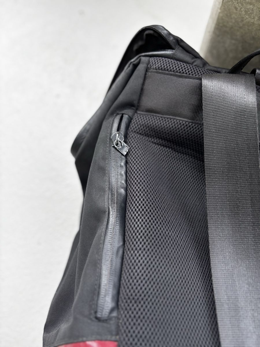 Freitag Zaini: FREITAG Rucksack CARTER Schwarz-Rot – Usato da Niederwangen b. Bern venduto da muidop 4