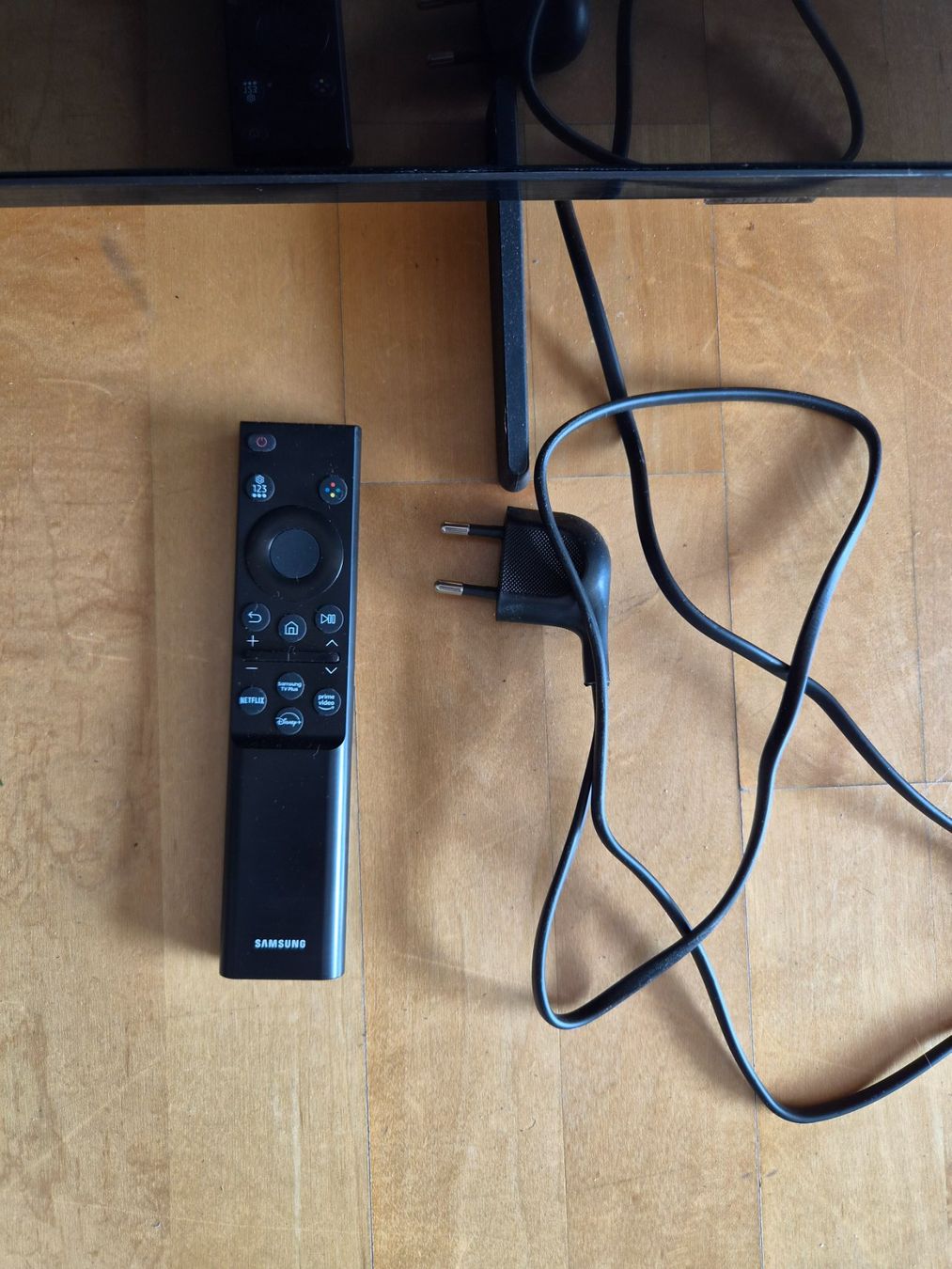 Samsung Fernseher: Samsung TV 43" – Gebraucht aus Kloten von soat 1
