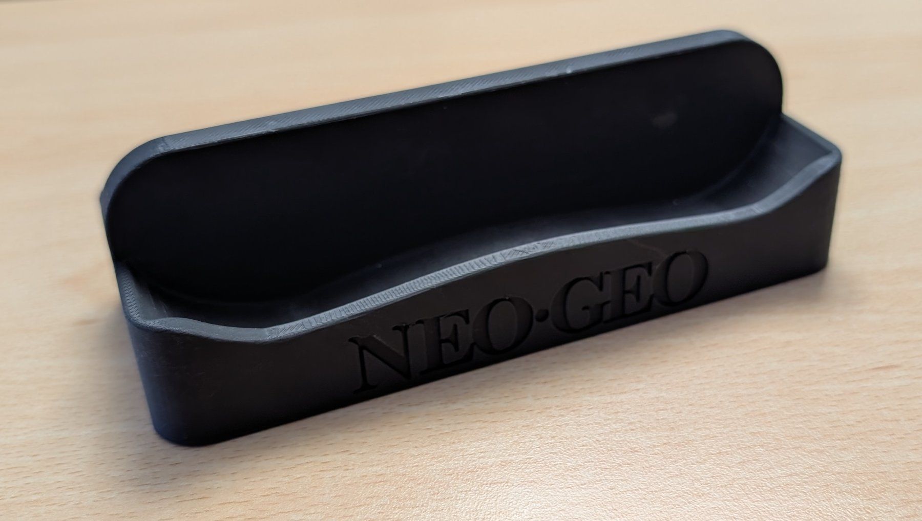 8BitDO Controller: 3D Print Stand/Halter für 8BitDo SNK Controller – Nuovo (secondo la descrizione) da Oftringen venduto da RetroMister 1