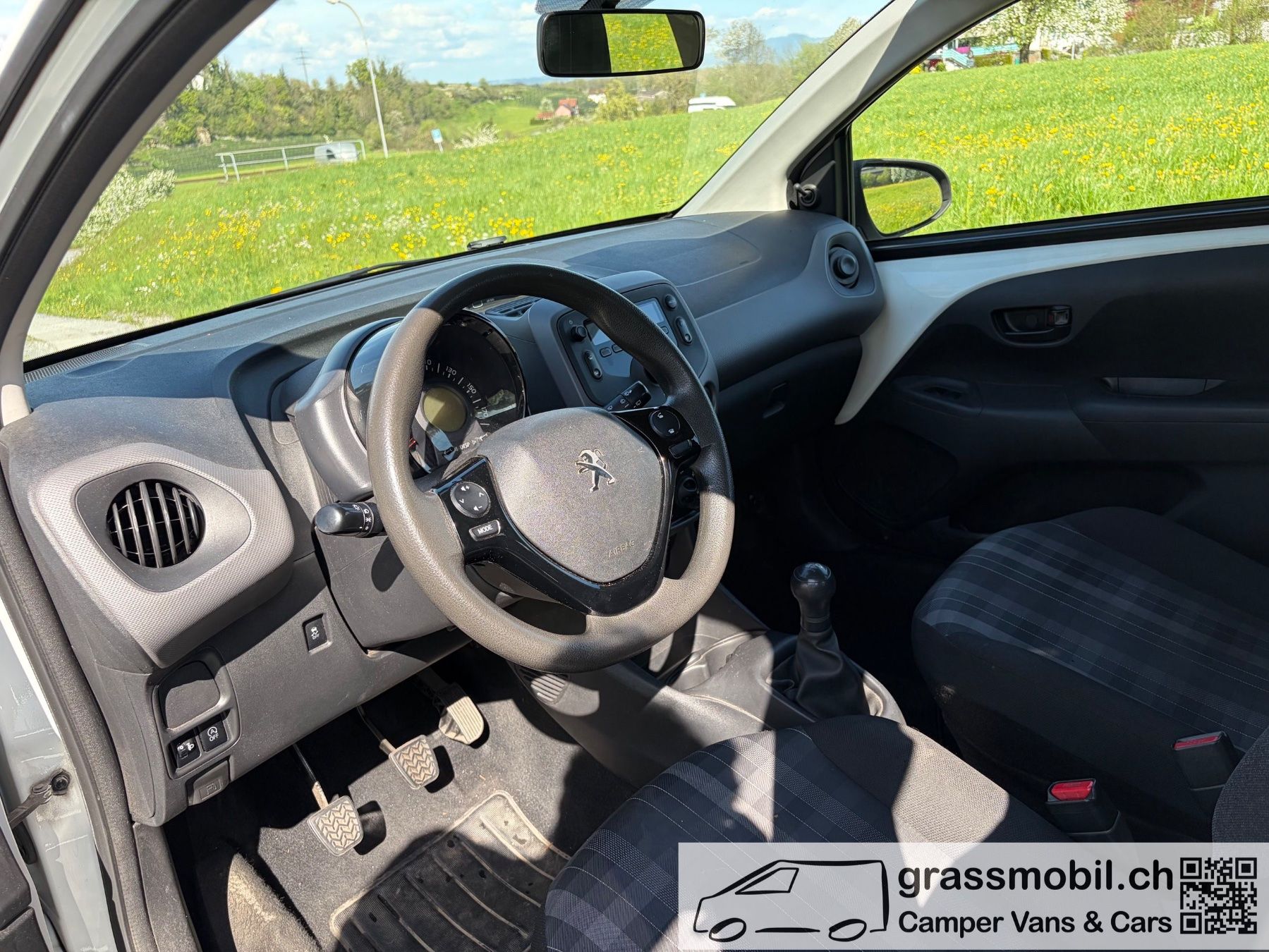 Peugeot Automobili: PEUGEOT 108 e-1.0 VTi Stop&Start Active mit frischer MFK – Usato da Staad SG venduto da grassmobil 5