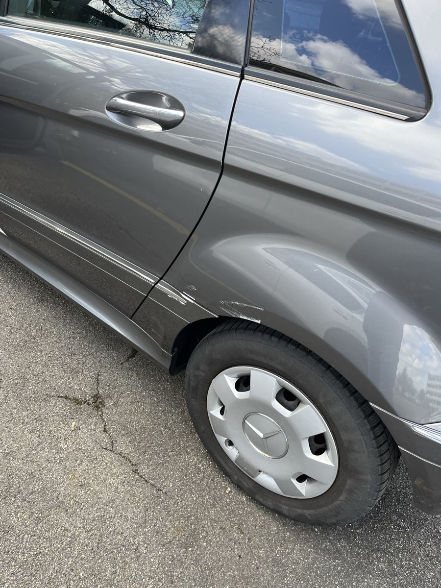 Mercedes-Benz Automobili: Mercedes Benz B170 – Usato da Luzern venduto da vuc_96p9 2