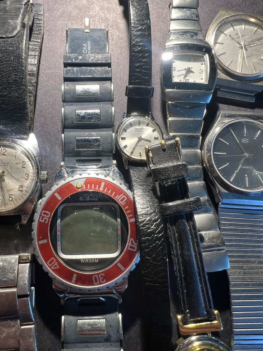 Orologi: Uhren für Bastler – Usato da Laufen venduto da groove60 2