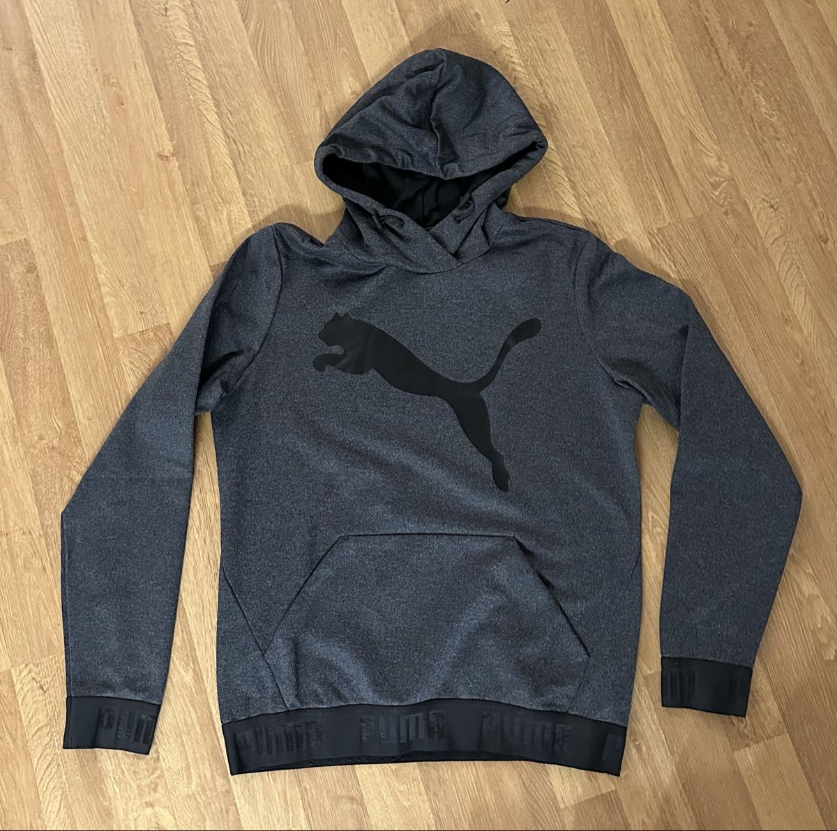 Puma Maglioni & Felpe: Puma Kapuzenpullover Grau Melange Gr. M - Top Zustand – Nuovo (secondo la descrizione) da Winterthur venduto da .corina.00.