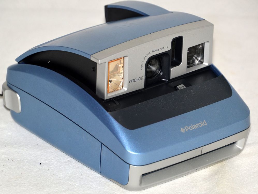 Appareil photo instantané Polaroid 600 One Step avec flash électronique 600