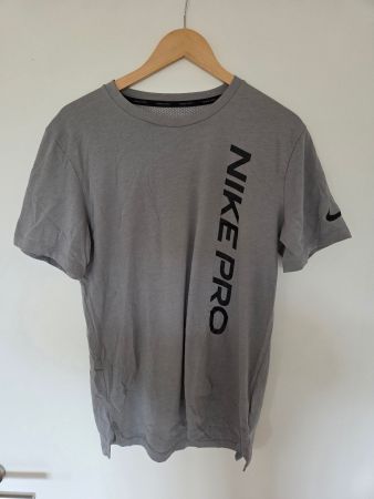 Nike Pro Dri-FIT Burnout Herren T-Shirt S Grau Schwarz