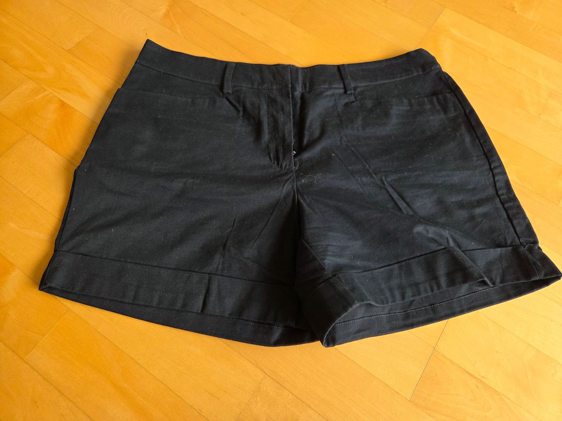 Pantaloni: dunkelblaue Shorts, 38-40, neu – Nuovo (secondo la descrizione) da Landquart venduto da MariaMagna