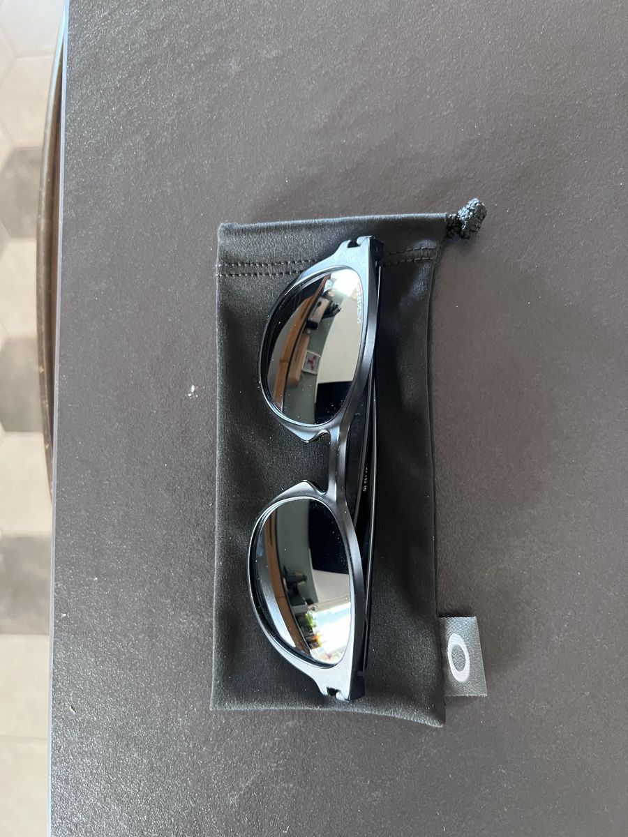 Oakley Occhiali & Lenti: Oakley Latch – Usato da Courtedoux venduto da Coks86