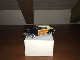 Chrysler Town & Country 1/43 no Greenlight no ERTL