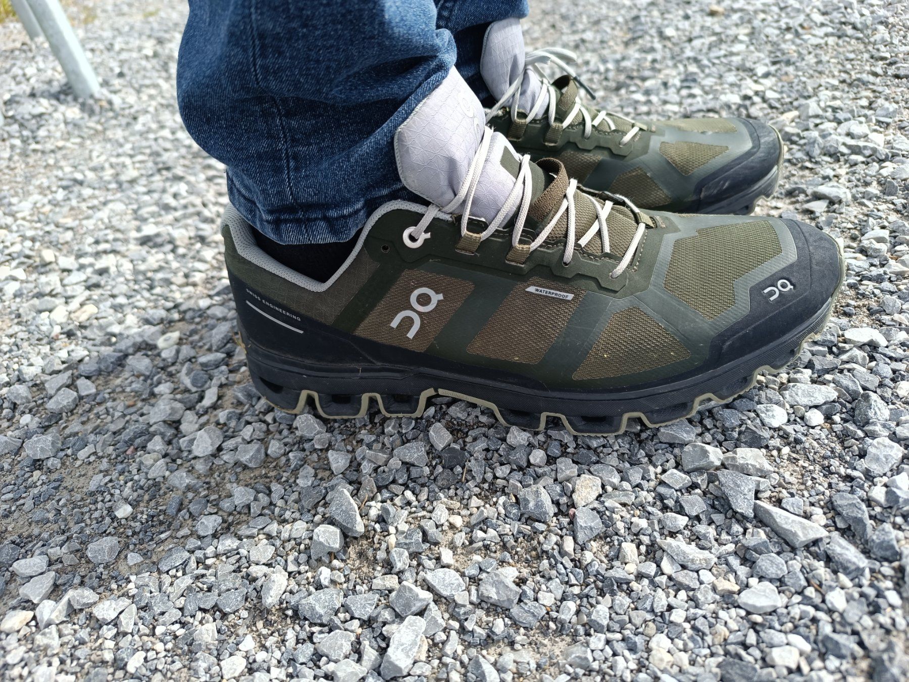 On Scarpe da uomo: On Cloudventure Waterproof Grösse 45 Trailschuh Wanderschuhe – Usato da Berikon venduto da mezzze
