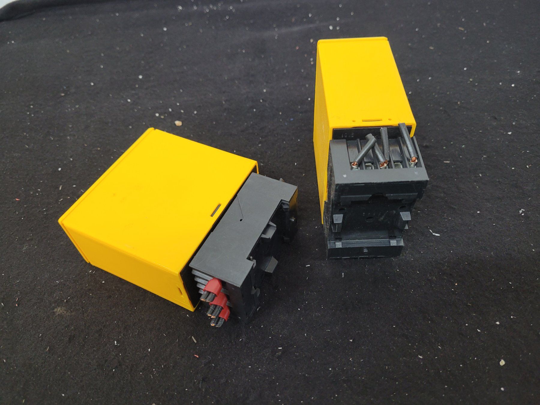 Componenti elettronici: 2 Stück - Selectron GM-U 31-O – Usato da Vitznau venduto da Night-Fire 5