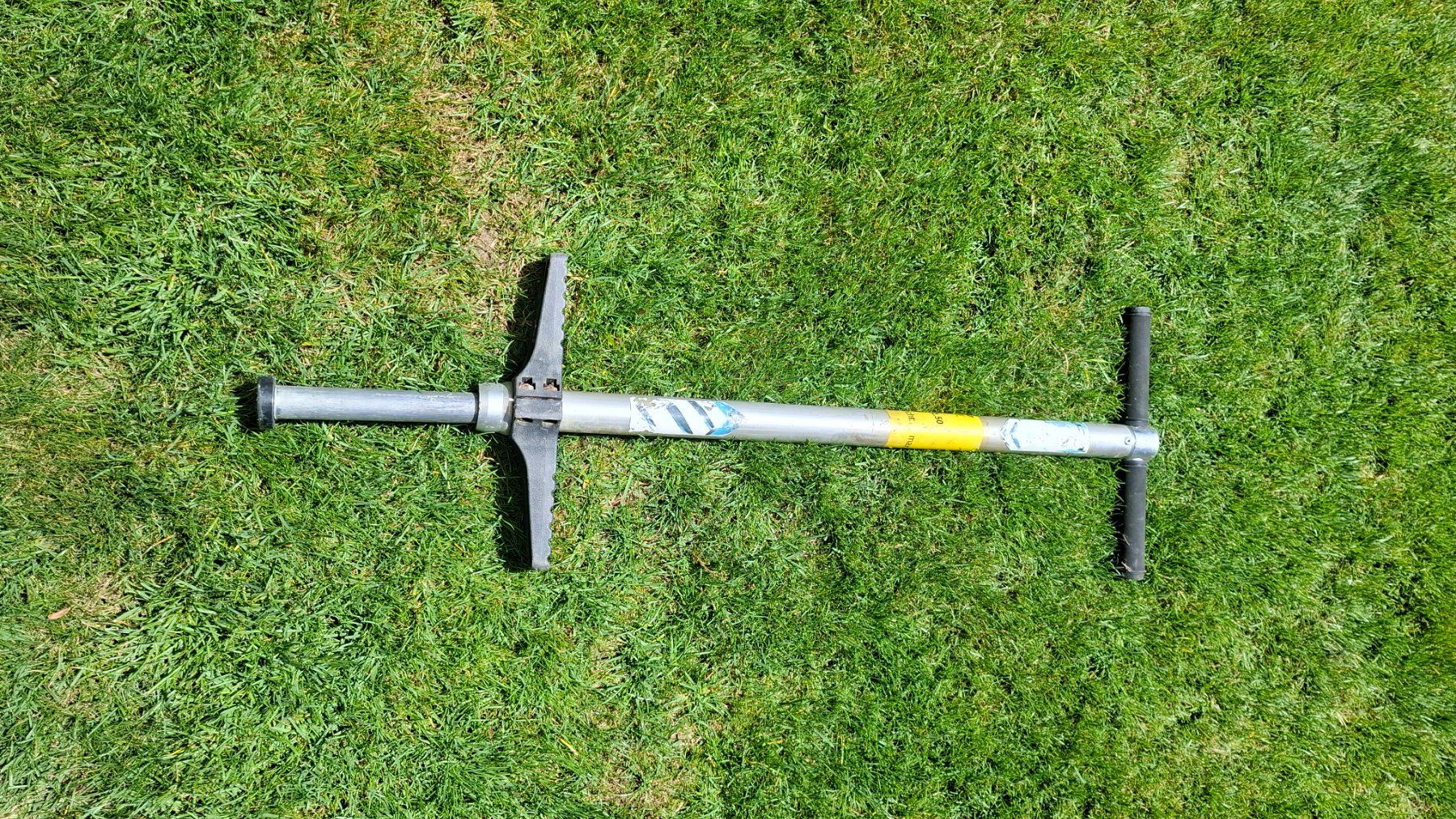 Spielzeuge: Hüpfstab – Gebraucht aus Schöftland von Bikefarmer