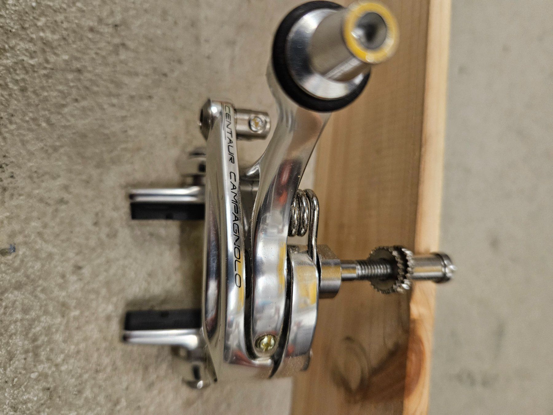 Campagnolo Pezzi di ricambio: Campagnolo Bremsen Vorderrad & Hinterrad Ungebraucht – Nuovo (secondo la descrizione) da Zürich venduto da dom_7d9b 4