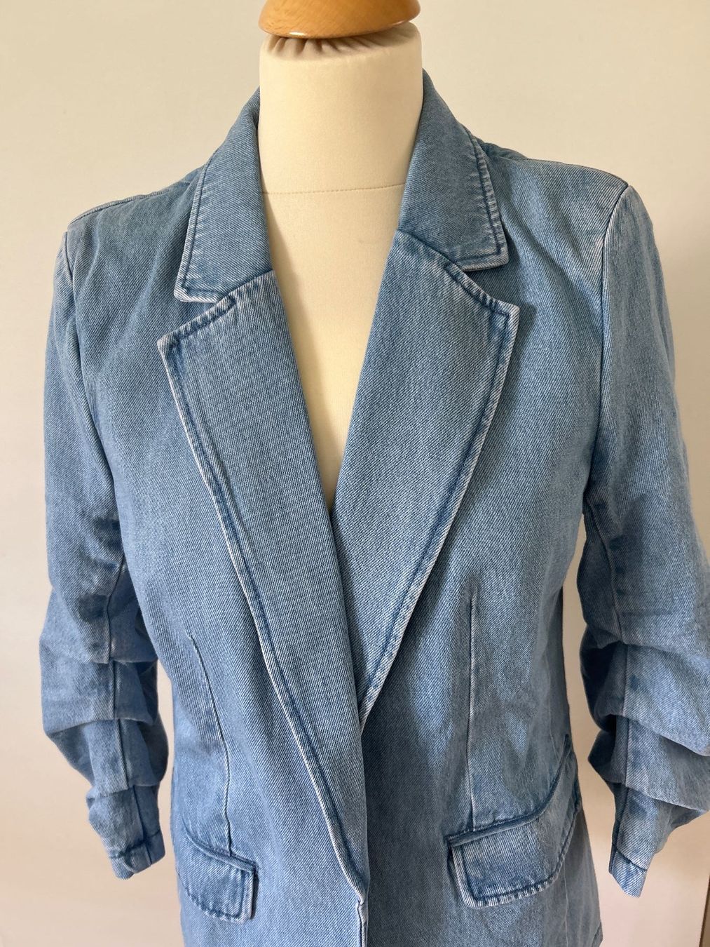 H&M Giacche: Jeans Jacket, neu, elegant Gr40 – Nuovo (secondo la descrizione) da Feuerthalen venduto da Anna_Swift 2