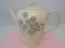 Kaffeekrug mit Blumendekor