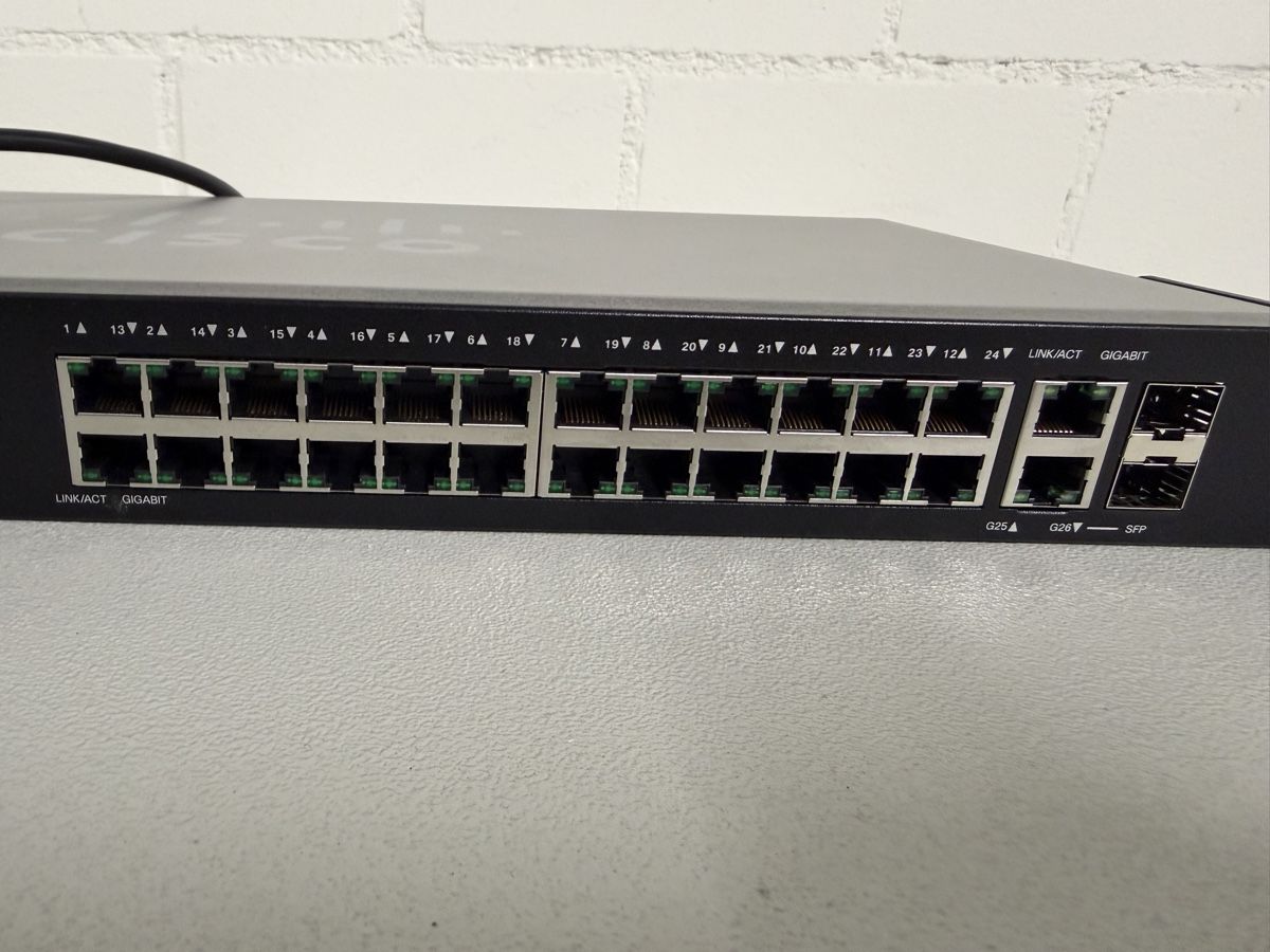 Cisco Hubs & Switches: Cisco Switch SG250-26 – D'occasion à Steffisburg par Tim_36 1