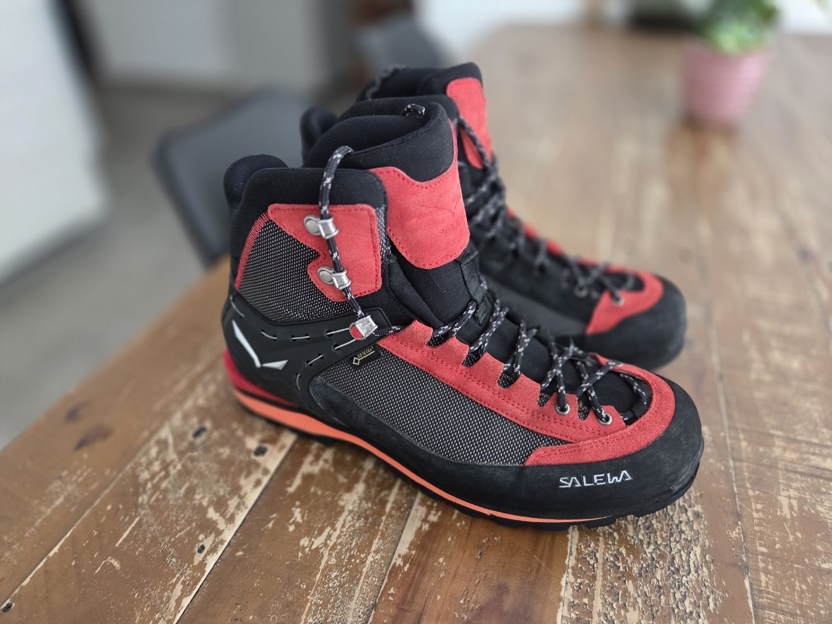 Salewa Herrenschuhe: Salewa MS Crow GTX 43 – Gebraucht aus Châtillon JU von yxas94