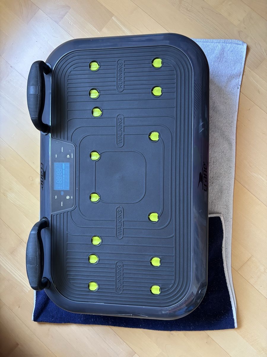 Aldi Hometrainer: Vibrationsboard – Gebraucht aus Kesswil von Branca-01 6