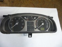 Renault Instrumententafel 82 00 399 765