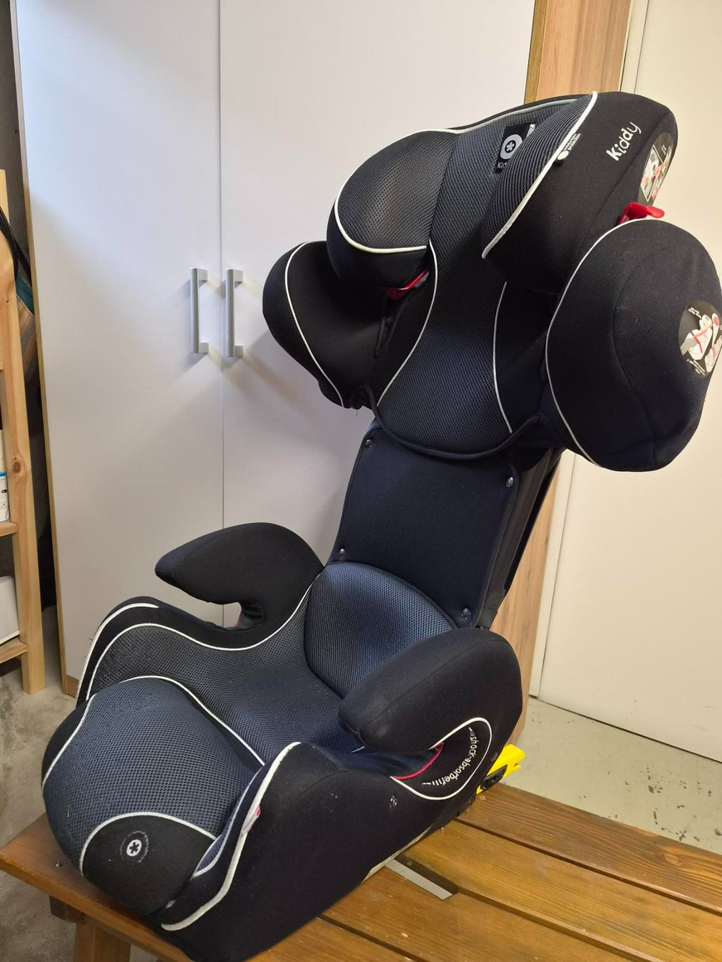 Kiddy Seggiolini per auto: Kindersitz Kiddy mit ISOFix – Usato da Niederlenz venduto da springer62 1