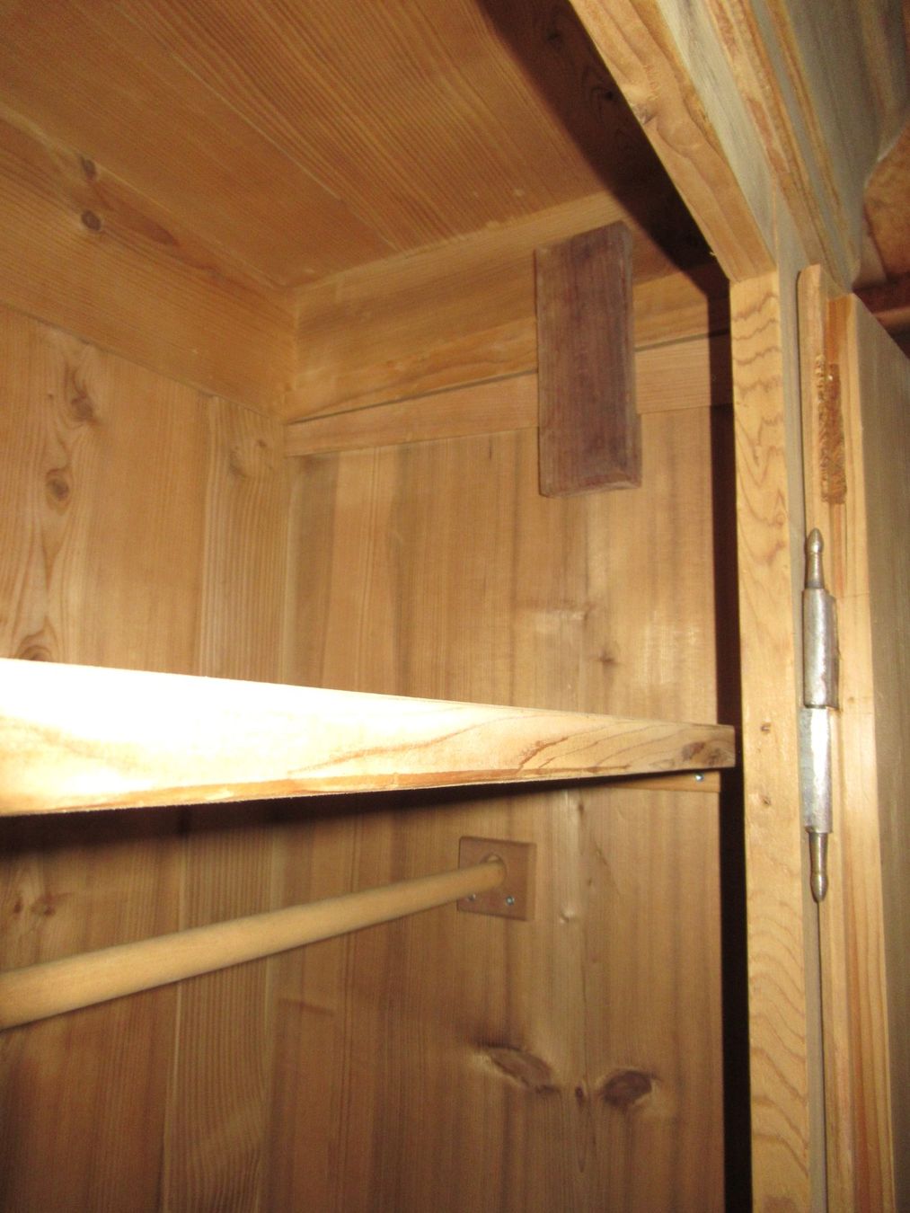 Armadi: Zerlegbarer Schrank (Tanne/198) – Usato da Berg SG venduto da Pizza58 2
