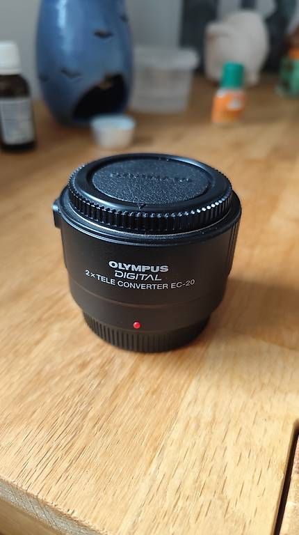 Objektive: Olympus Tele Konverter EC-20 – Gebraucht aus Flurlingen von thinkfree