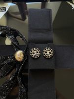 Boucles d’oreilles Chanel les emblématiques