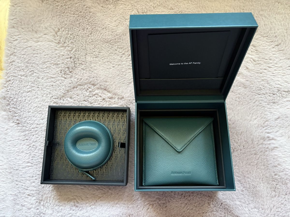 Uhrenboxen: Original Audemars Piguet Set – Neu und originalverpackt aus Dietikon von _Lapente_