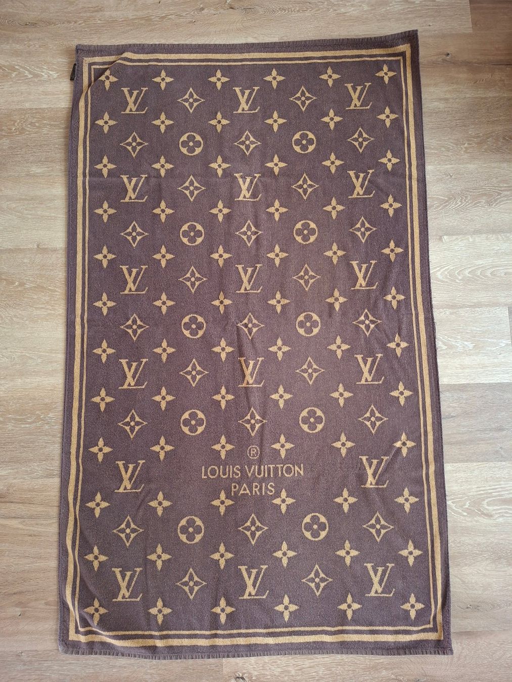 Teli da bagno: LOUIS VUITTON BADETUCH MONOGRAM – Usato da Biberist venduto da Soleda67