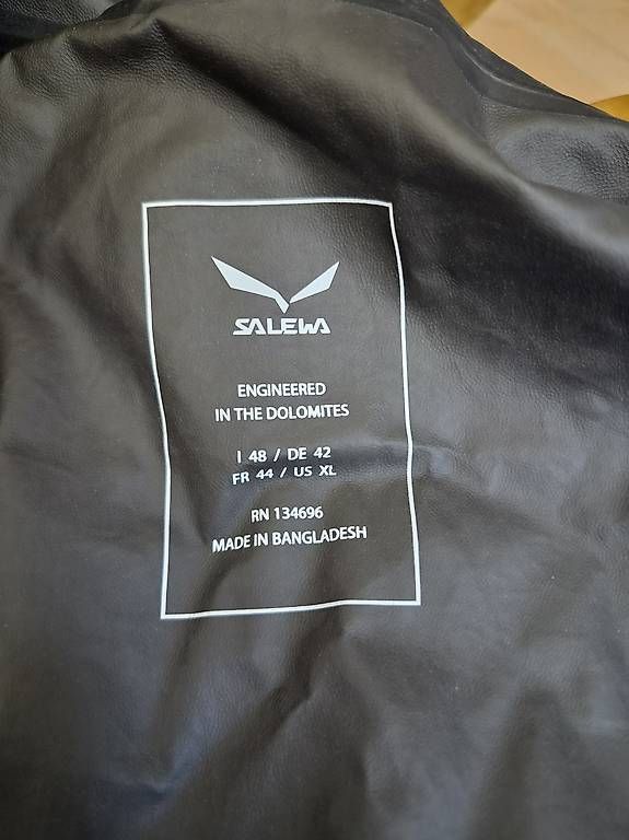 Giacche: Regenjacke Salewa Damen Grösse 42 – Usato da Jona venduto da Mona4490 1