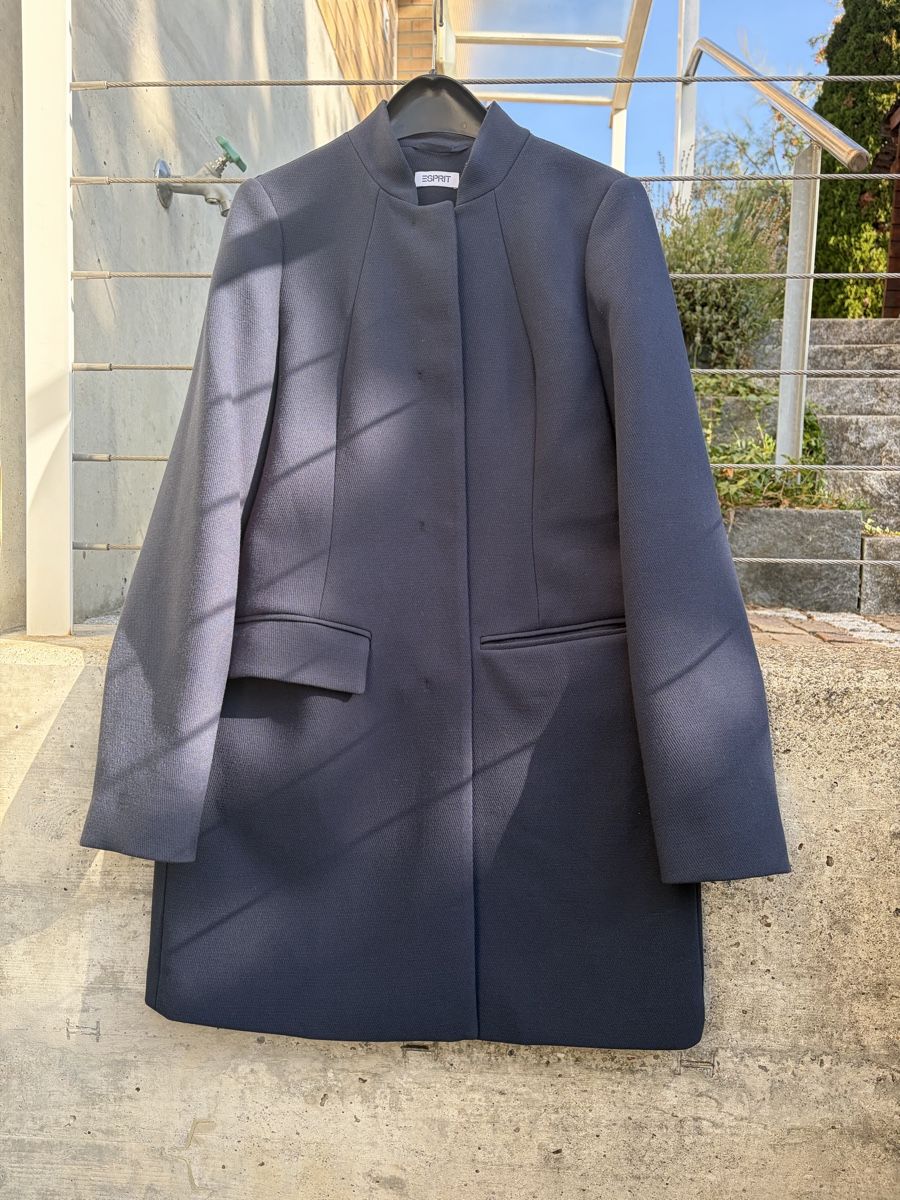 Esprit Cappotti: Esprit Mantel – Usato da Winterthur venduto da Cornelia.su