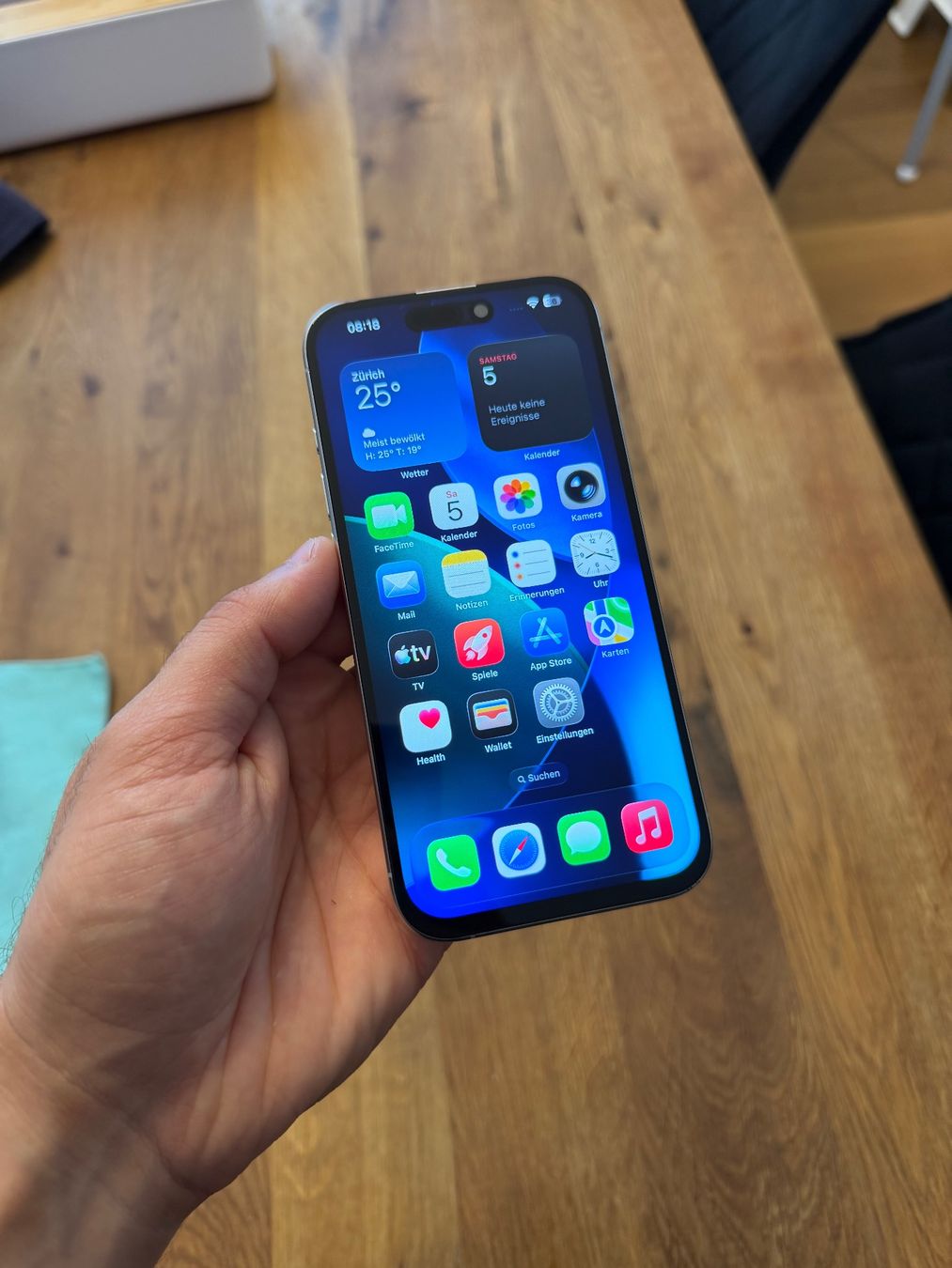 Apple Telefoni cellulari / Smartphones: Iphone 15 pro 256GB Titan Weiss – Usato da Flaach venduto da Gjergj_Kastrioti 9
