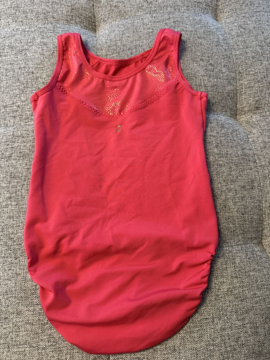 Decathlon Scarpe, pantaloni & magliette da ginnastica: Turndress Decathlon ca 122/128 – Usato da Dierikon venduto da FraeuleinMaus17 2
