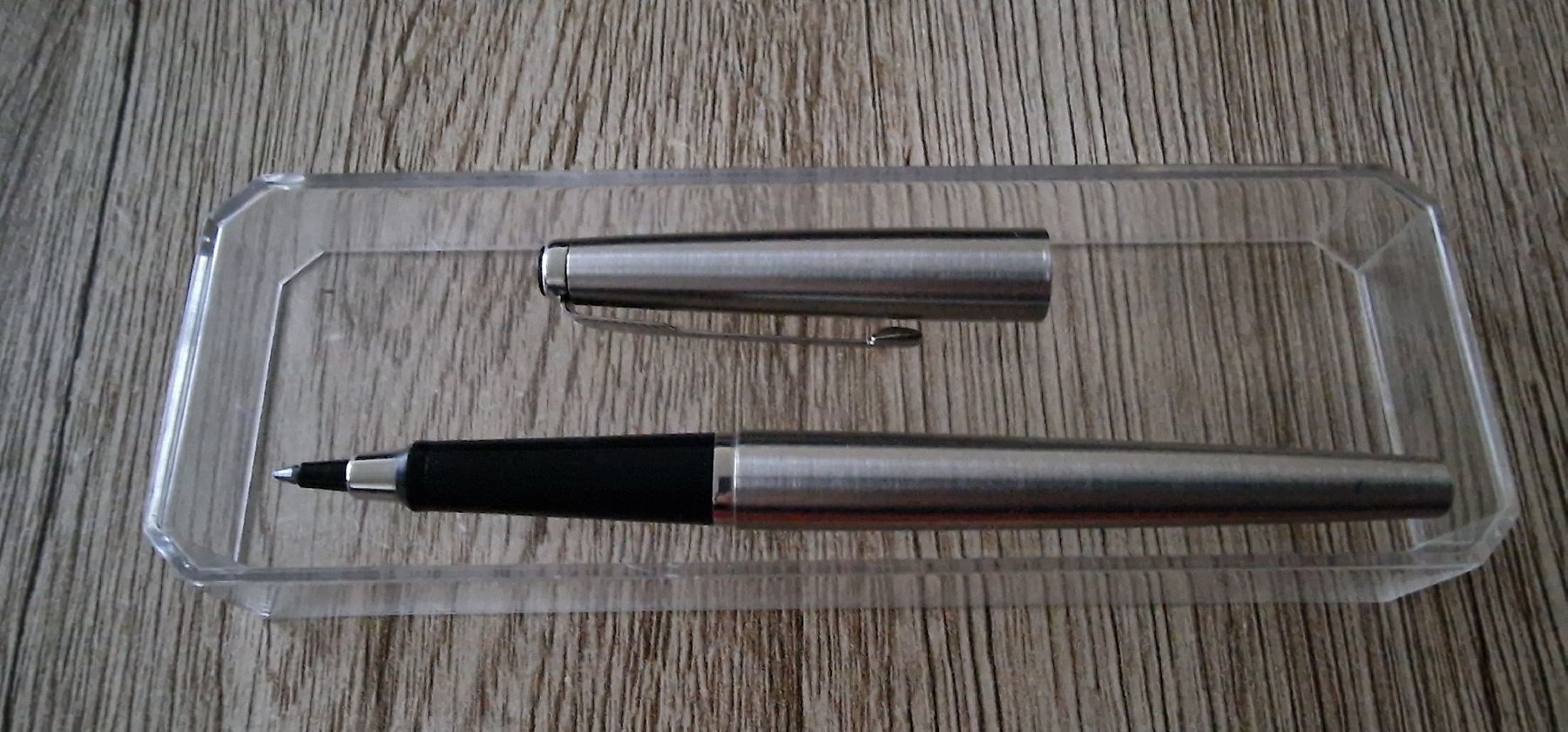 Parker Penna & Evidenziatori: Lots de 2 stylos à bille "Parker mod. 45" – Usato da Genève venduto da Petit-Ange 2