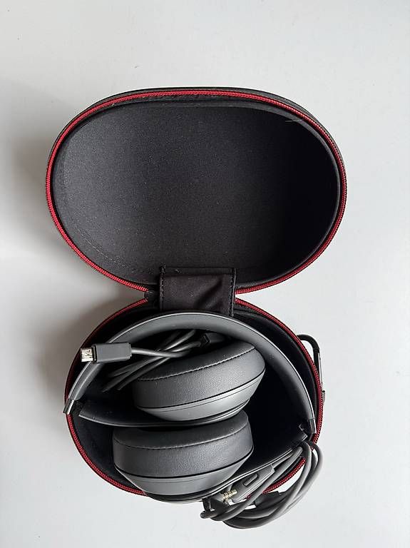 Beats Casques audio: Beats Studio3 Wireless Grau – D'occasion à Bern par art_n5y2 1