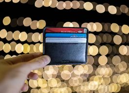 KREDITKARTENETUI 60% REDUZIERT SCHWARZ