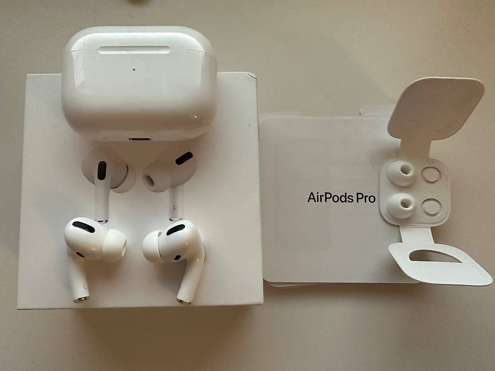 Apple Cuffie: Apple AirPods Pro 1. Generation – Usato da Allschwil venduto da Daniel01 1