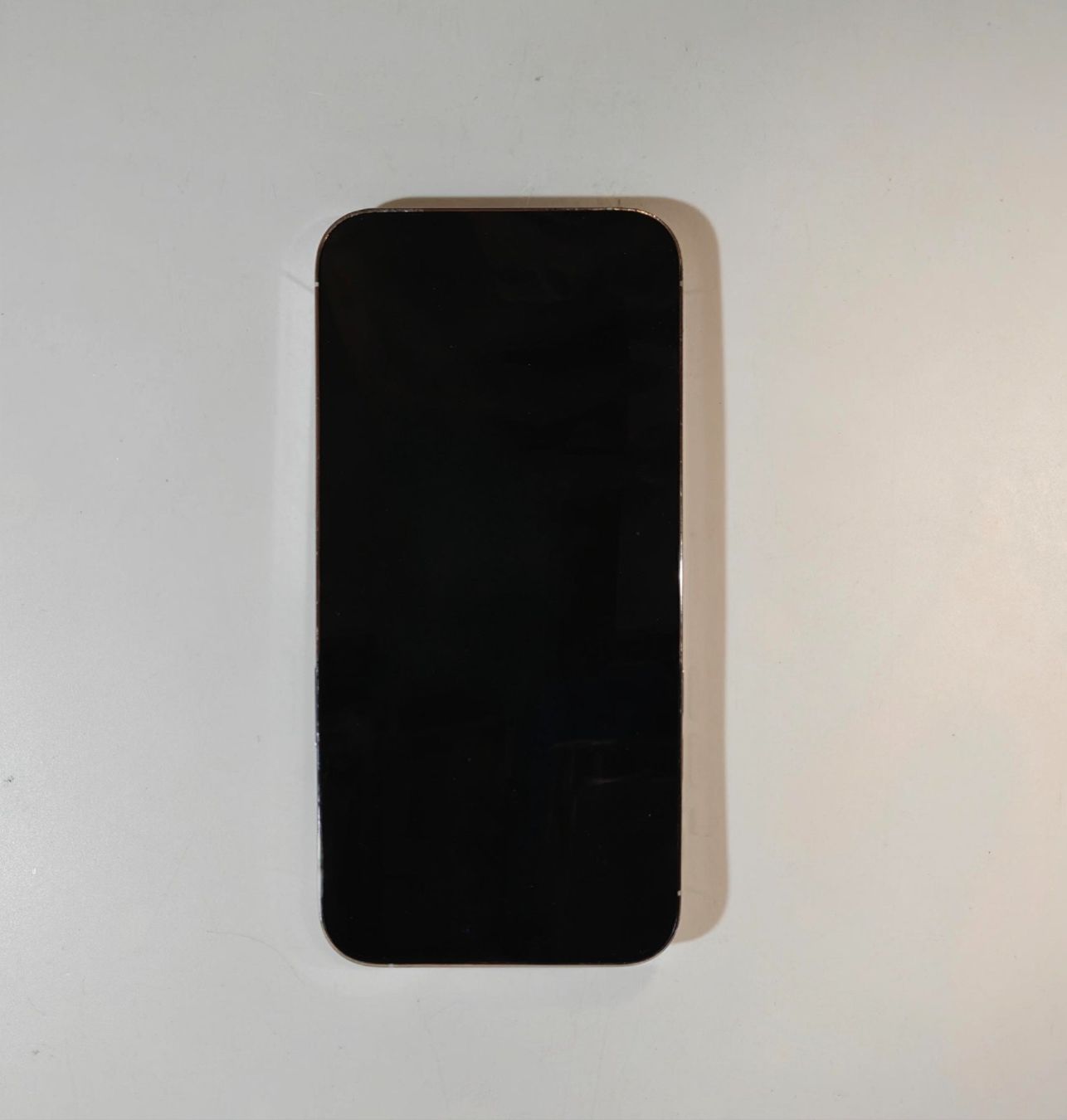 Apple Telefoni cellulari / Smartphones: iPhone 14 Pro Max Weiss – Difettoso da Ehrendingen venduto da Rocky985 7