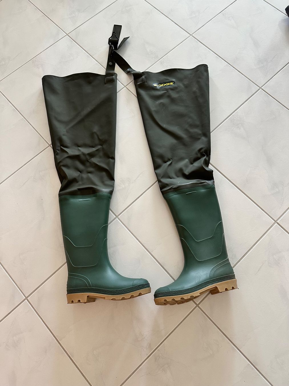 Scarpe da uomo: Fischer- Hüft- Watstiefel – Usato da Birmensdorf ZH venduto da Broesli