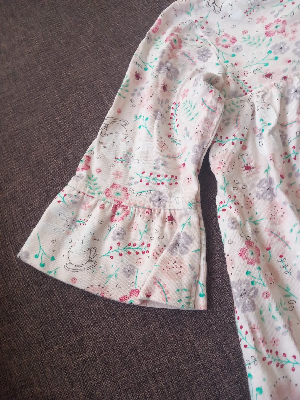 Camicette, T-shirt & Top: Langarmshirt/Tunika, 12-18 Monate – Usato da Bronschhofen venduto da magda_m