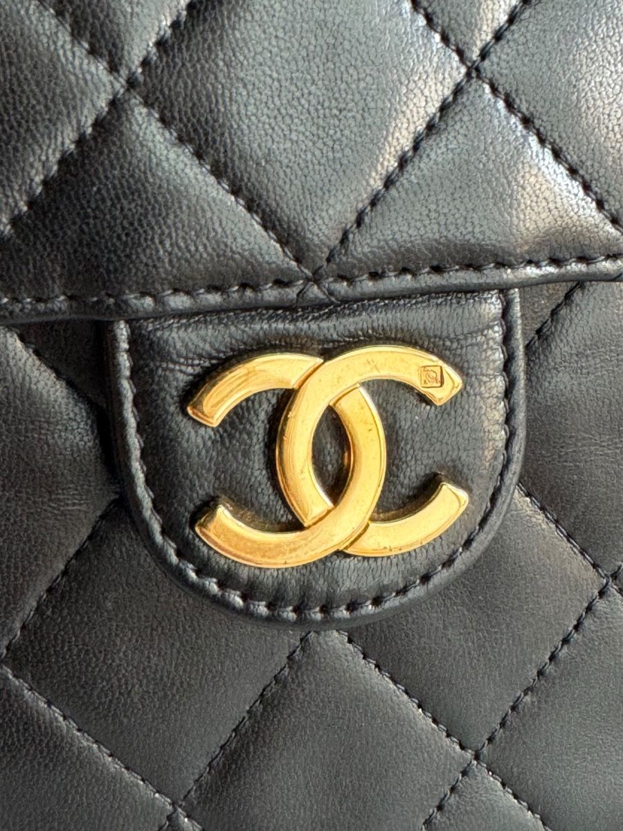 Chanel Taschen für Damen: CHANEL Lambskin Quilted Timeless Single Flap – Gebraucht aus Kriens von hannaandkiko 7