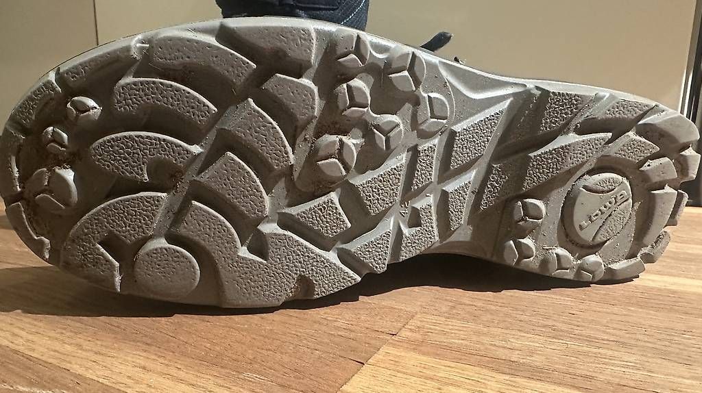 Scarpe da uomo: Lowa Milo GTX HIGH Grösse 42 – Usato da Zürich venduto da Sonic808 1