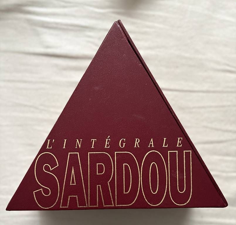 CD: Michel Sardou, Coffret Pyramide 1989: 11CD's + Booklet – Nuovo (secondo la descrizione) da Wallisellen venduto da pie_mf67