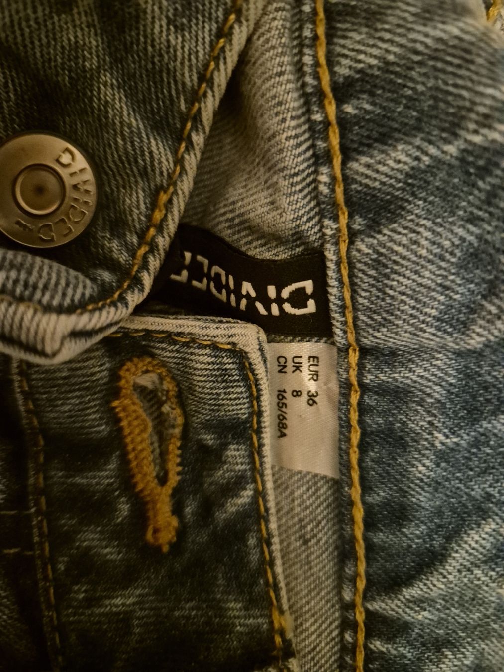 H&M Jeans: ballon jeans 36 H&M – Usato da Gossau Zh venduto da A-Terrinha 1