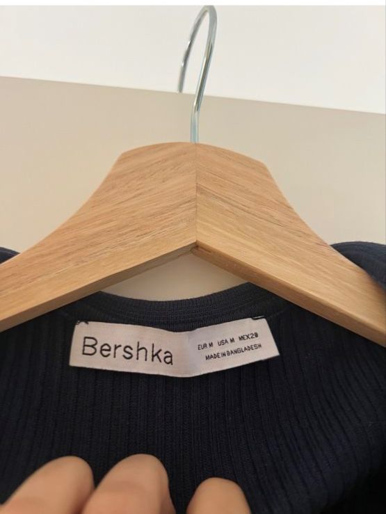 Bershka Top: Top Bershka taille M – Usato da Gampelen venduto da Pileah 1